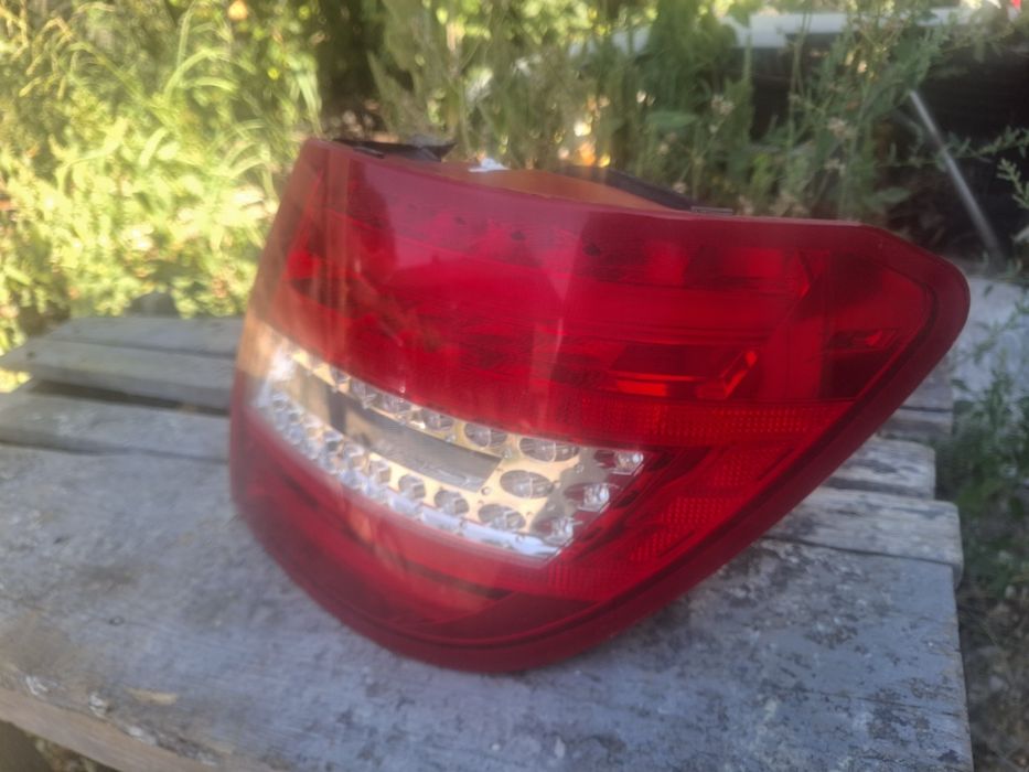 Десен стоп Mercedes W204