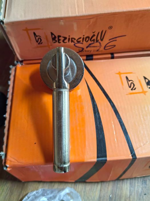 Наружны ручки на двер