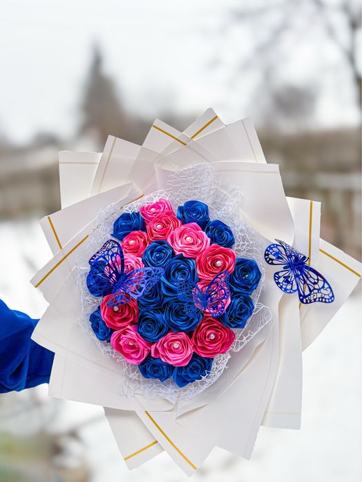 Trandafiri din satin