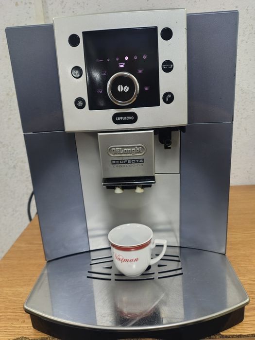 Aparate de cafea DeLonghi Saeco Philips