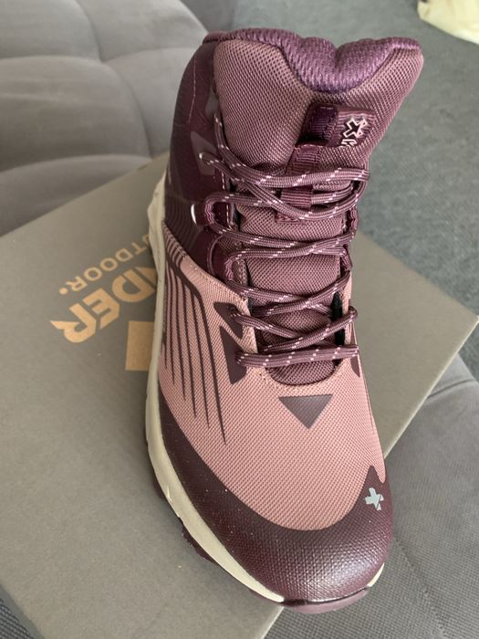 Дамски туристически  обувки