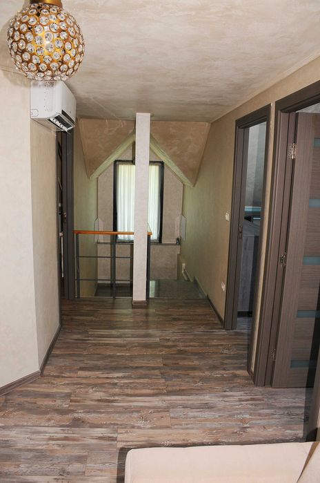 Casa de vanzare Vanatori-Crang P+M constructie 200 mp an 2017 curte 400 mp, complet mobilata si utilata, liberă locuibilă imediat