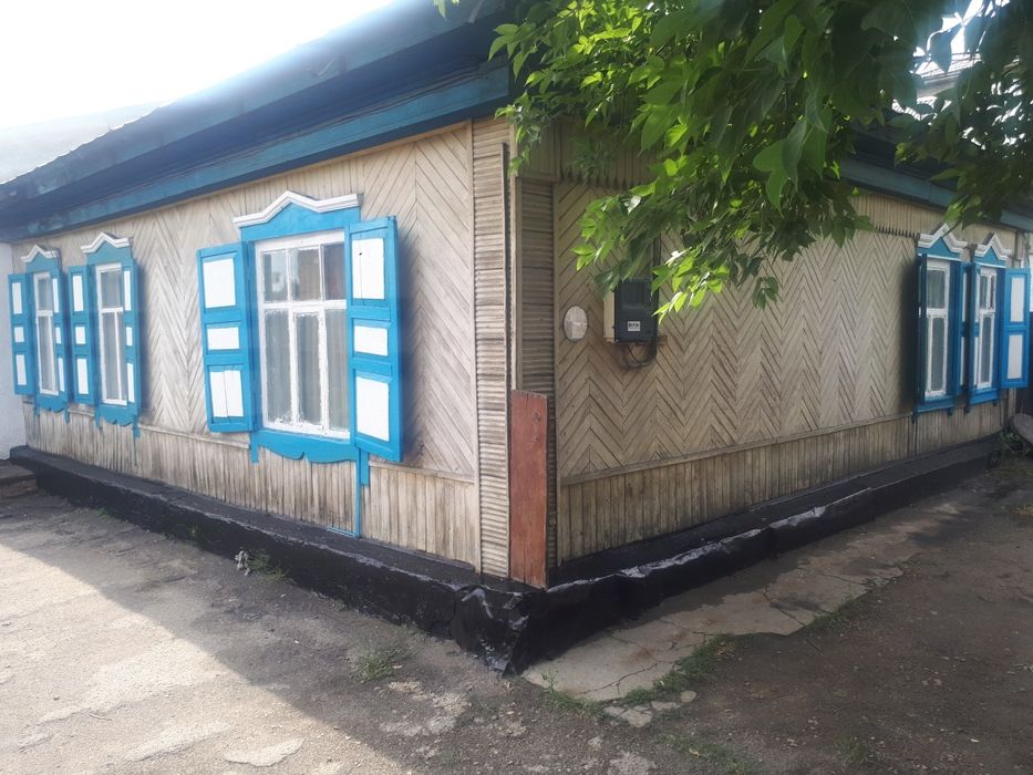 Продам дом центр район 72кв