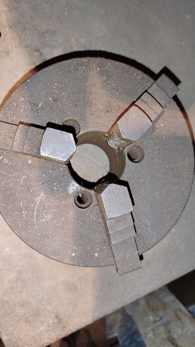 Продам токарный патрон