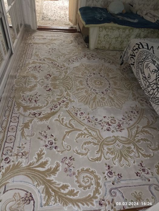 Ковер шерстяной 2.50 * 3,50