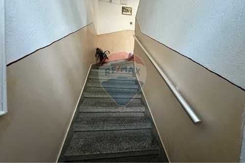 Продава се Етаж от къща в Шумен, Пожарната - 110 кв.м за 1395 €/кв.м - Снимка #16