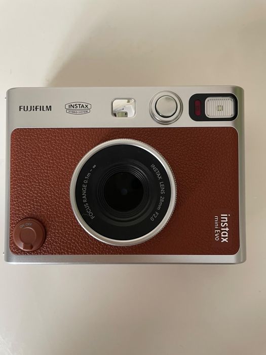 Фотокамера моментальной печати Fujifilm Instax Mini Evo коричневый
