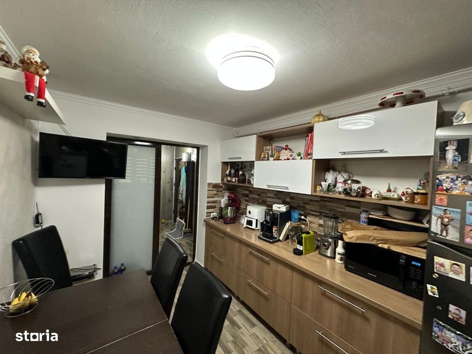 Apartament 4 camere | Calea Mosilor | 82 mp | Centrala proprie | Loc d