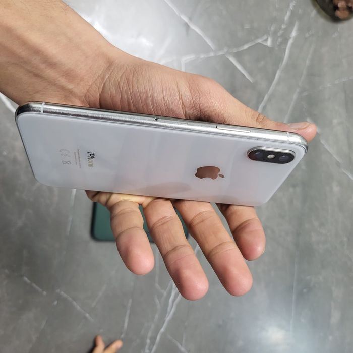 Iphone xs в хорошем состояний