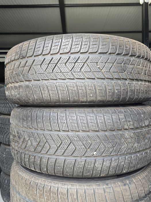 4 Броя 255/60/18 Pirelli 2x6,8mm 2x6mm