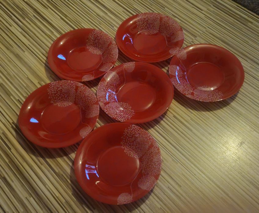 Set 17 farfurii Luminarc (lipsește una mare întinsă) cu bol de salată