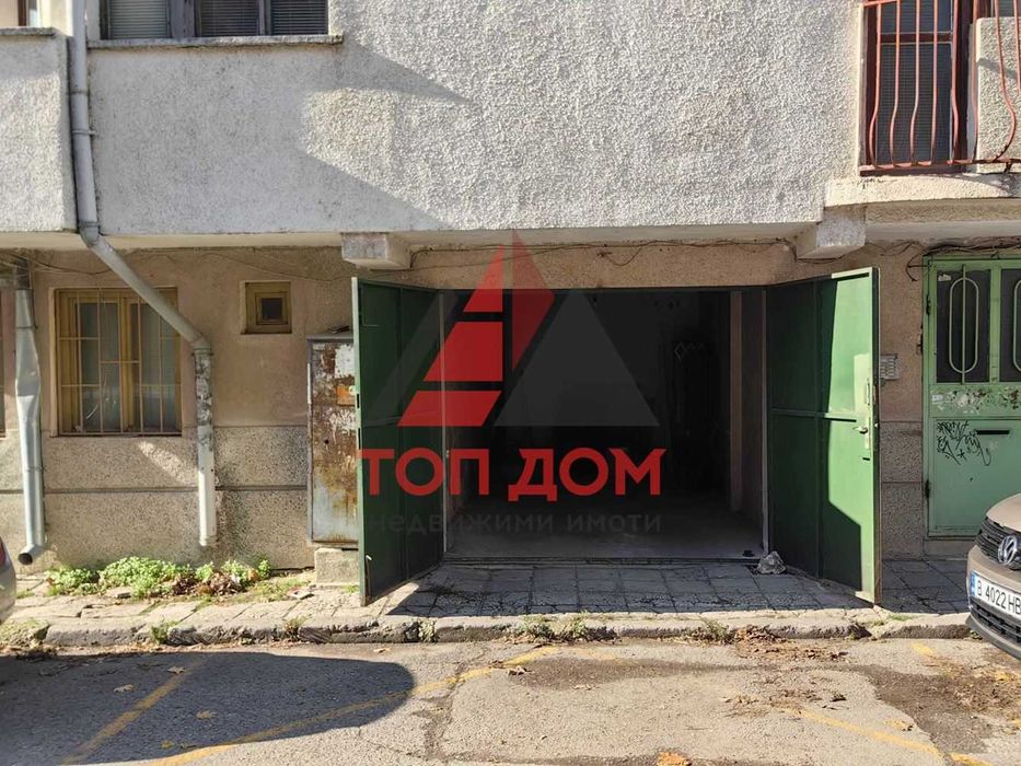 Продава се Гараж / Паркомясто в Варна, Лятно кино Тракия - 18 кв.м за 2223 €/кв.м - Снимка #2