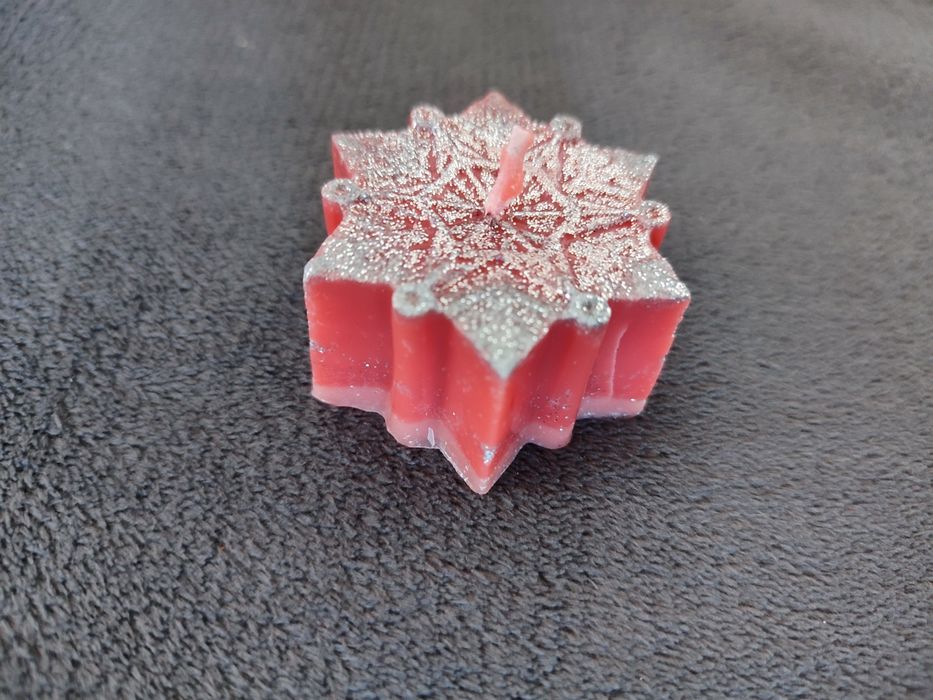 Коледни свещи - подаръчета