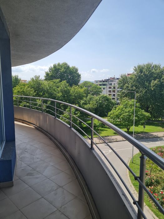 Дава се под наем Едностаен апартамент в Благоевград, Идеален център - 54 кв.м за 255 € - Снимка #7