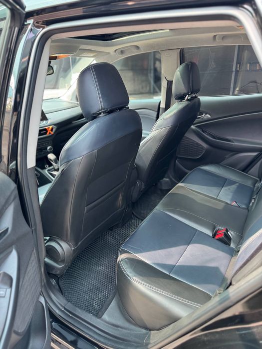 Tracker 2 premier 2023