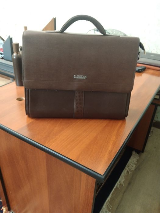 Продается сумка мужская