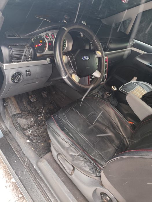 Ford Galaxy минивен 7 мест