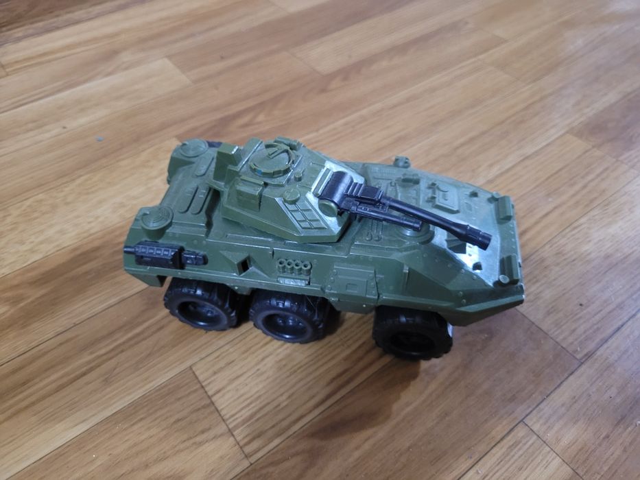 Игрушки для мальчика