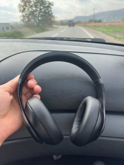 Casti Beats Studio Pro