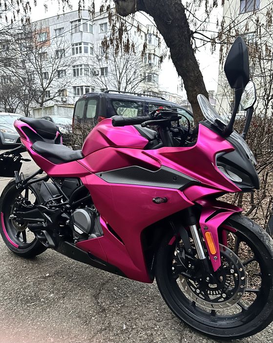 Motocicletă CFMOTO 300sr