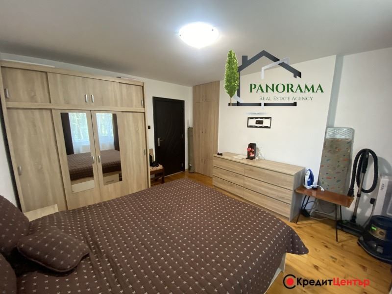 Продава се Етаж от къща в Шумен, Математическа гимназия - 113 кв.м за 1309 €/кв.м - Снимка #3