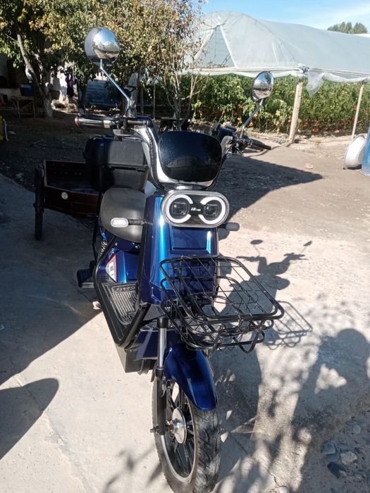 Skuter sotiladi srochni!!!