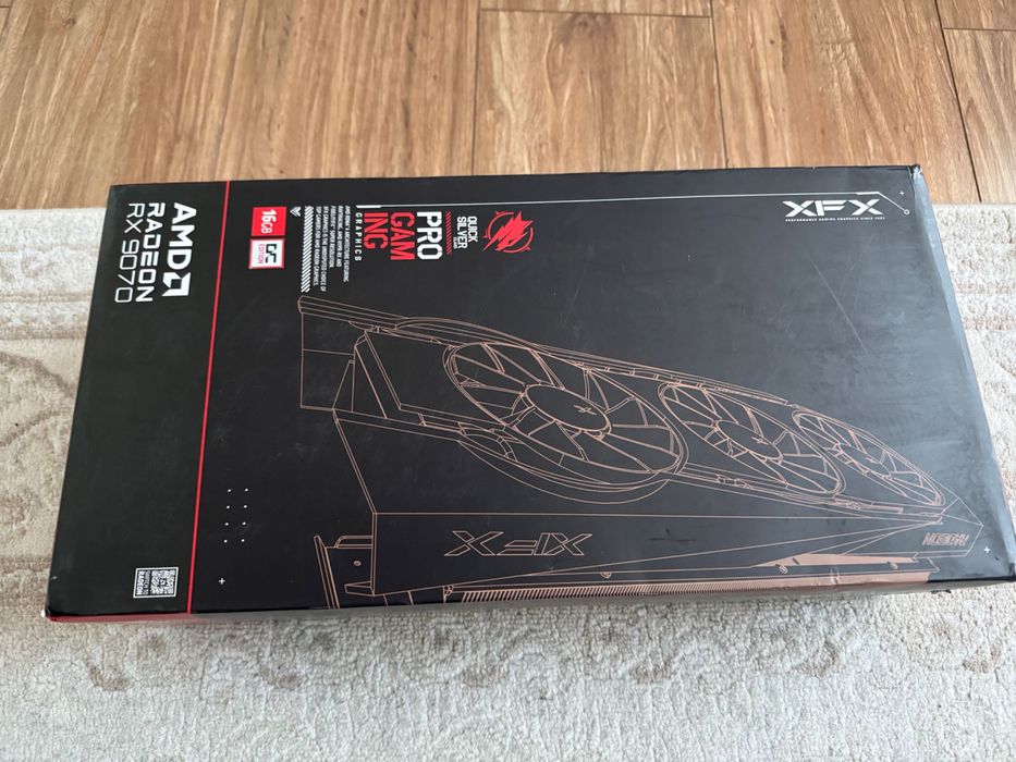 Vand placa video XFX QuickSilver RX 9070, in garantie