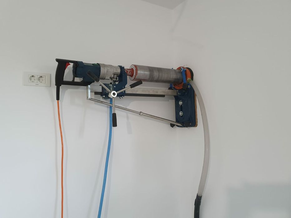 Carotare gaura hota / centrala / aer conditionat / scurgere / aerisiri