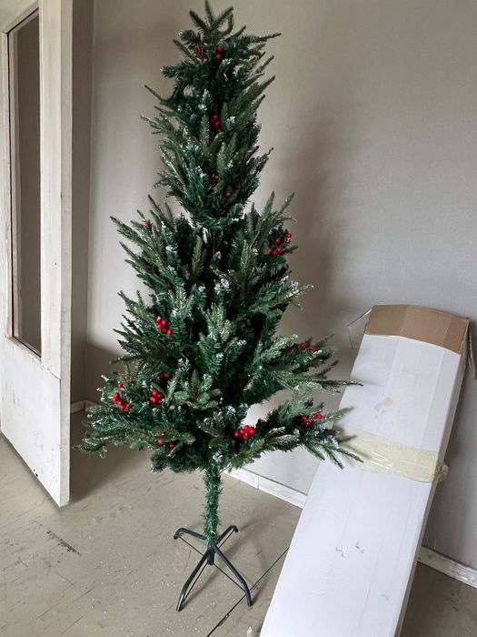 Ёлка новогодняя продам