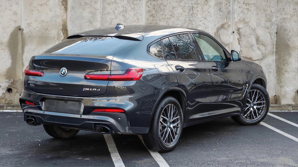 BMW x4 M40 / Full Option