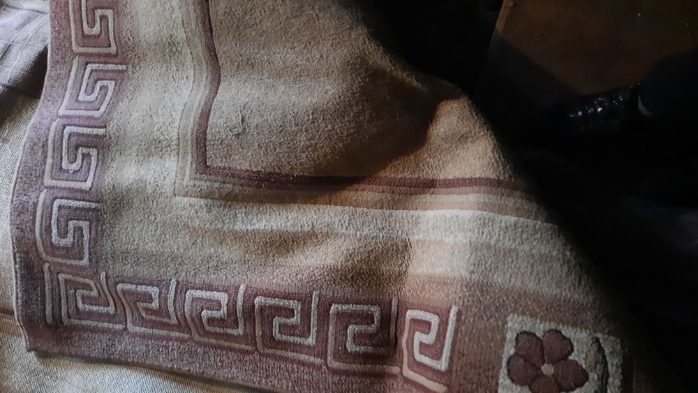 Ковёр в хорошем состоянии