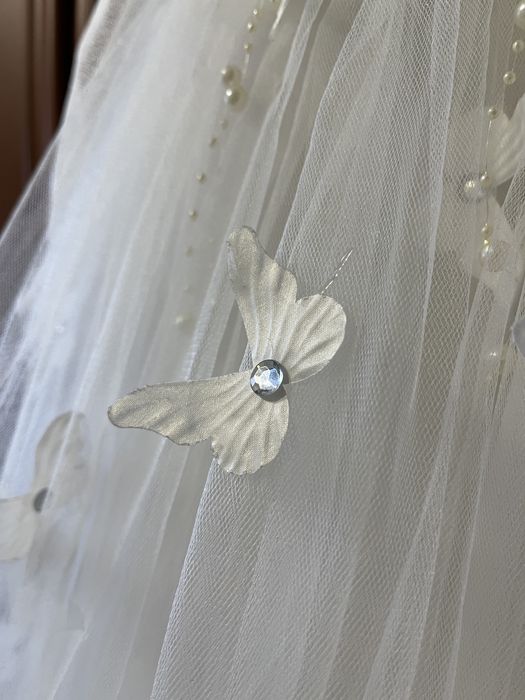 Красивое нарядное платье на девочку