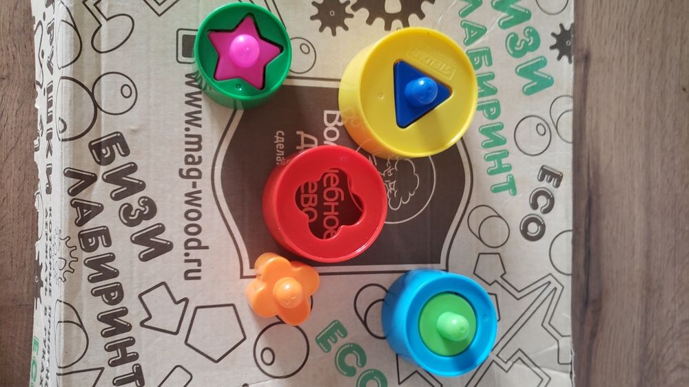 Бизи-борд для малыша