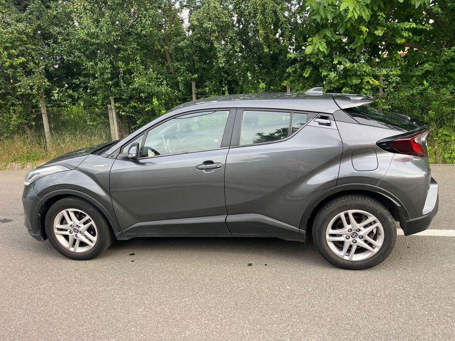 Toyota C-hr hybrid fabricatie 2020 , proprietar 81000 km