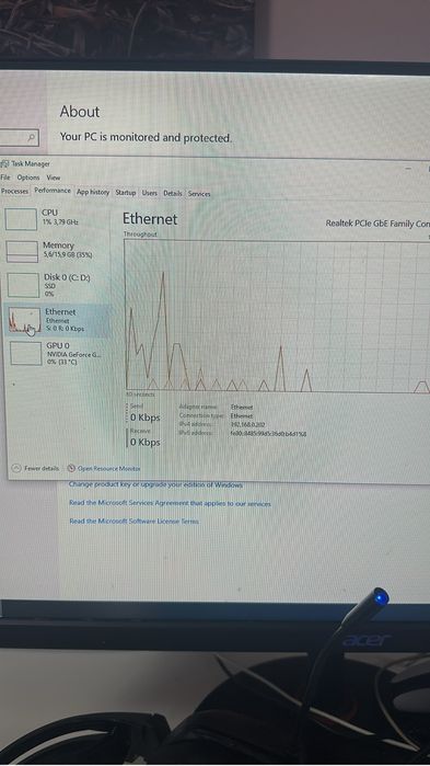 Pc gaming  2 tastaturi una cu lumini alta mecanica ,casti