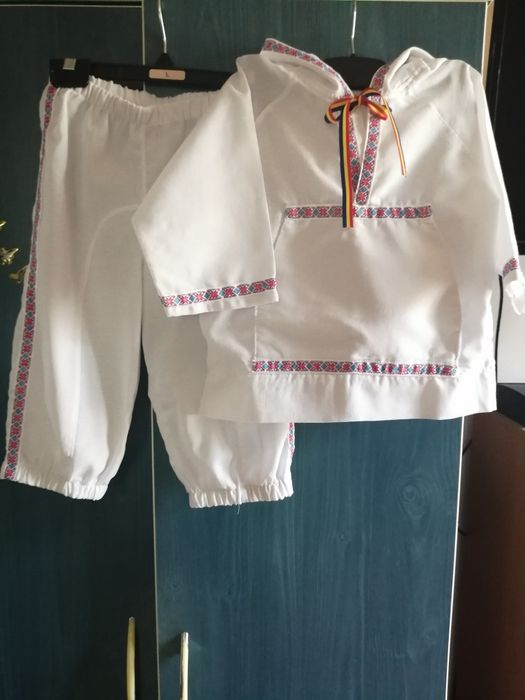 Costum popular băieți