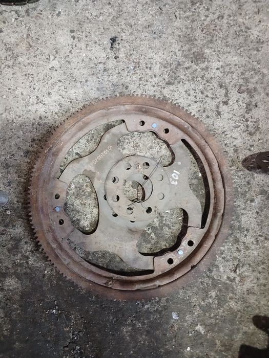 Маховик на АКПП Мерседес мотор 103