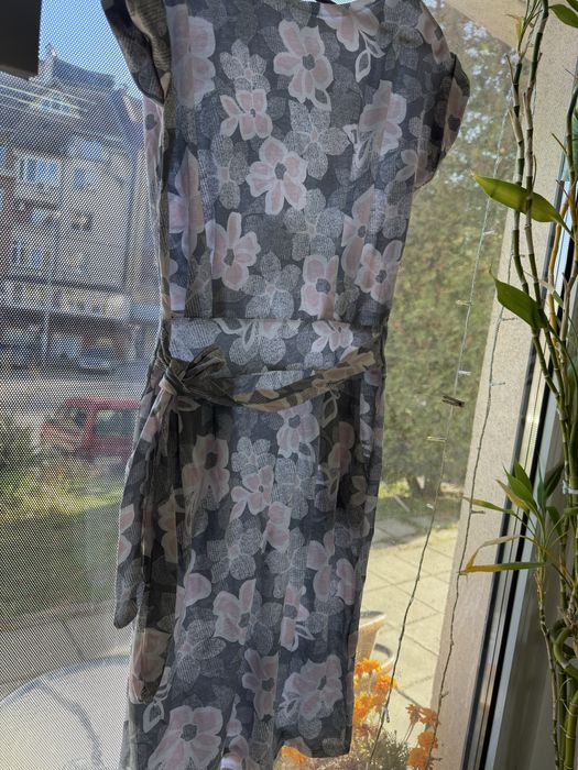 Красива Рокля на цветя