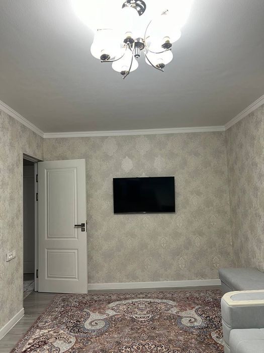 Сдается 3х комнатная квартира 
С обстановкой
В горде Алмалыке