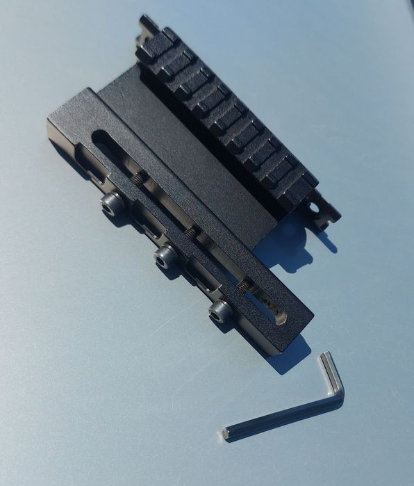 Боковой кронштейн