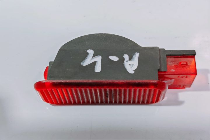 Lampa usa 3B0947415B Audi A4 B6