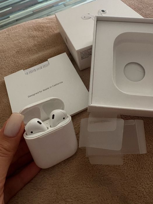AirPods 2 Generation, отлично състояние