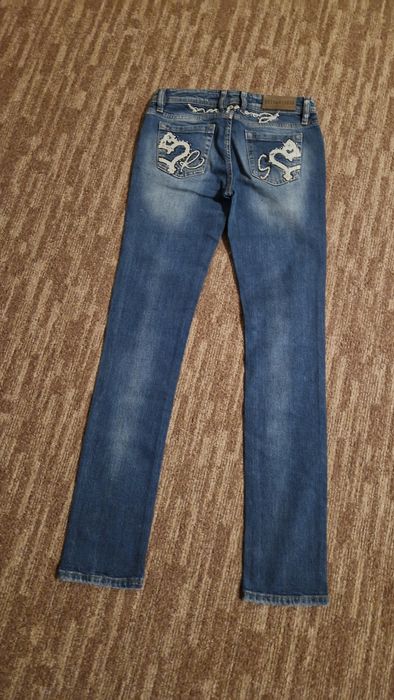 2бр. Италиански дамски дънки размер IT 42 (отговарая на М)