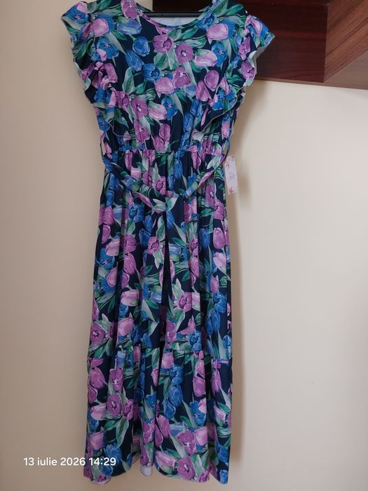 Vand Rochie nouă