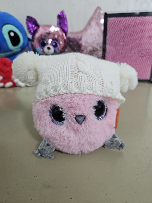 Мягкие игрушки и подушки
