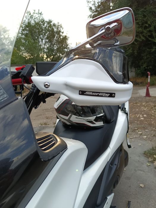 Honda SilverWing GT600