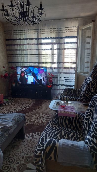 Продаётся 3-х комнатная квартира в городе Зарафшан с обстановкой