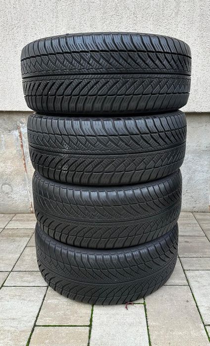 Set anvelope /cauciucuri iarna 245/45/18 Good/Year Runflat