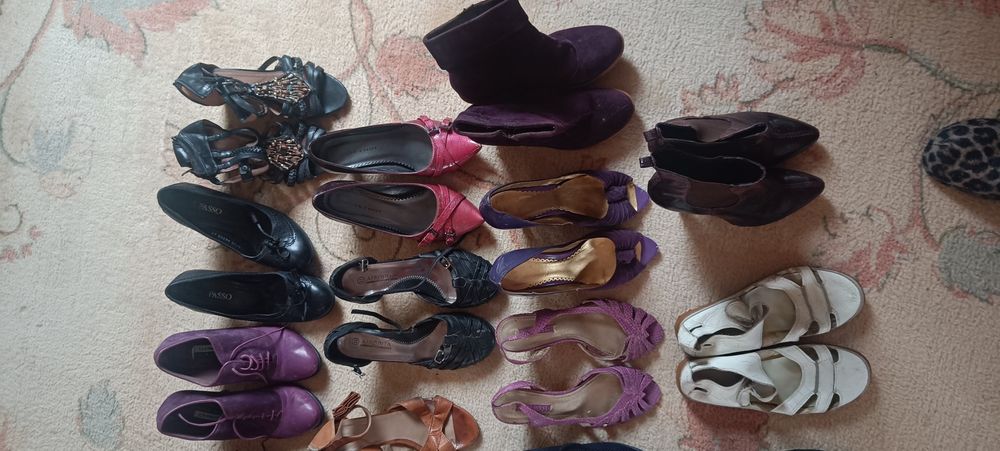 Mini lot de incaltaminte marimea 37