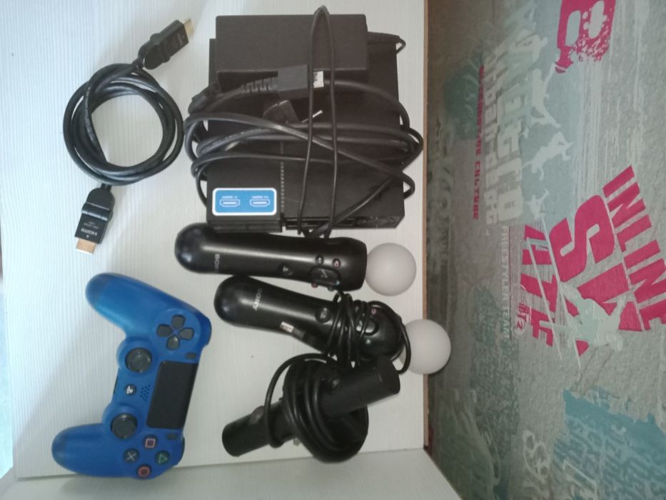 Продается PS4 VR мувы и 1 джойстик.